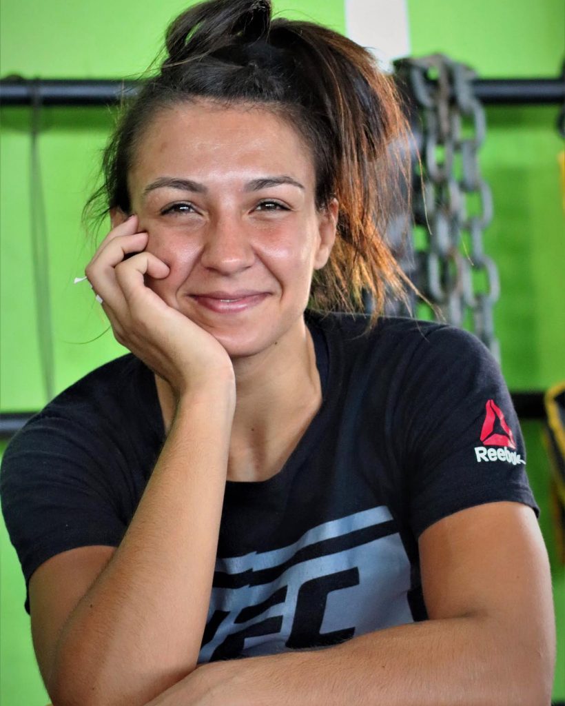 A árdua saga de Amanda Ribas até se tornar candidata a título do UFC