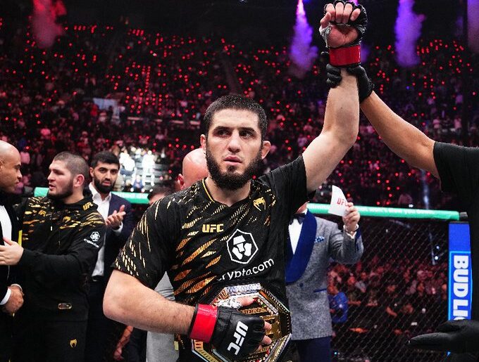 Islam Makhachev campeão do UFC